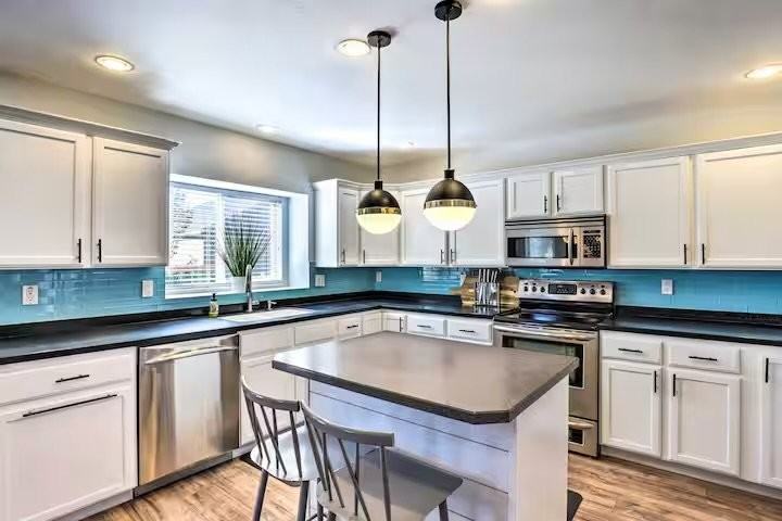 4627 W Seminole Cir - Photo 5 of 20