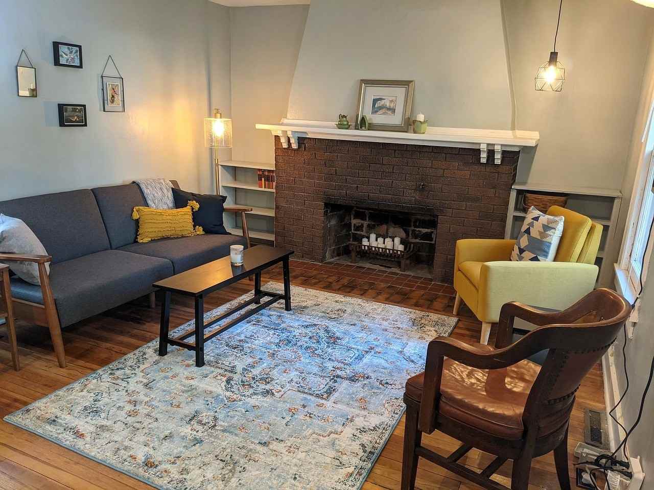 854 Terry Pl - Photo 4 of 10