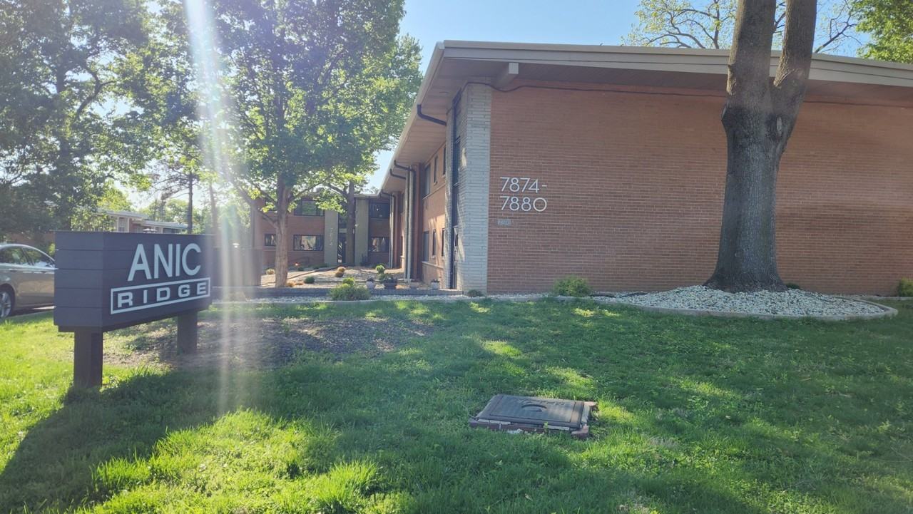 7876 Big Bend Blvd #2ndFL - Photo 7 of 8