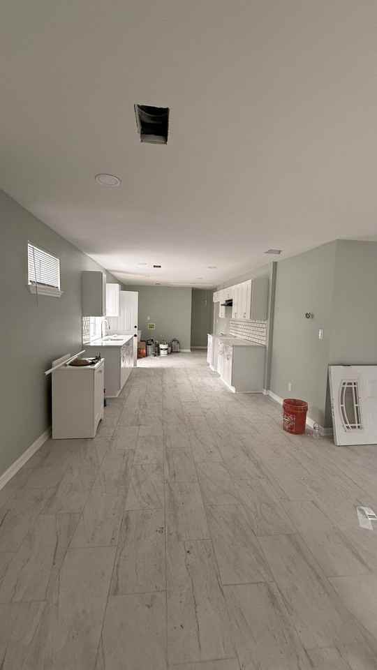 755 Pendleton St - Photo 2 of 9