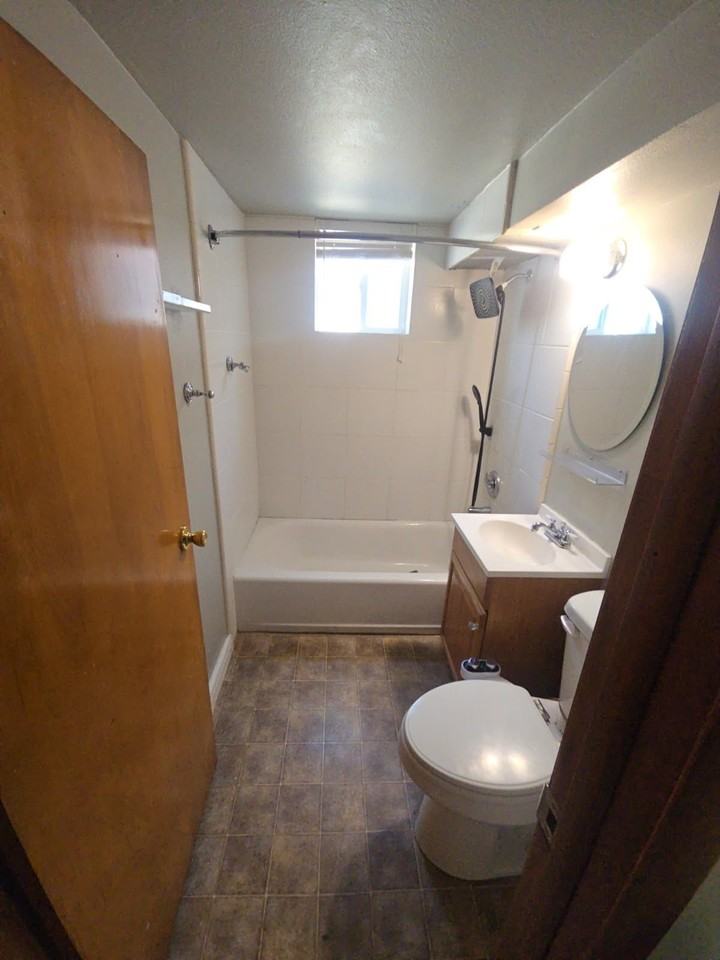 213 E Coatsville Ave #B - Photo 4 of 9