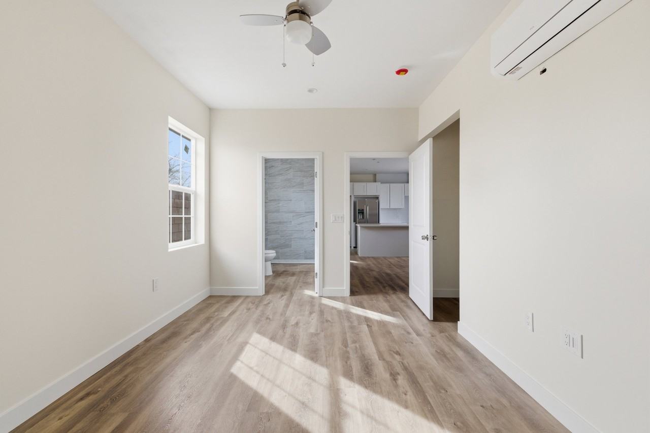 43022 6th St E - Photo 5 of 17