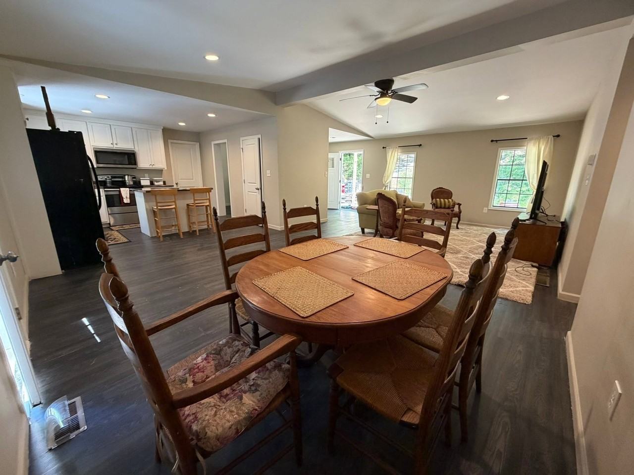 6555 Akins Way - Photo 2 of 16