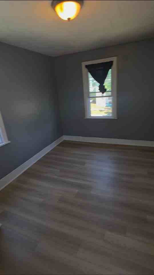 338 Main St - Photo 3 of 8