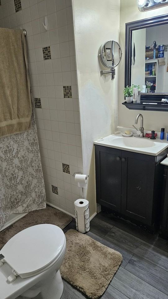 3840 Malibu Ave - Photo 2 of 7