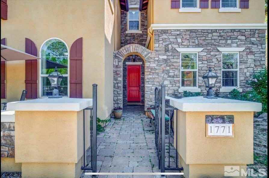 1771 La Cita Way - Photo 3 of 20