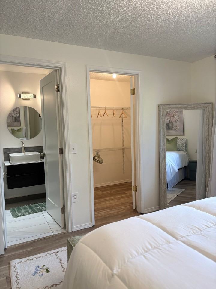 12719 Ne 8th Pl - Photo 4 of 11