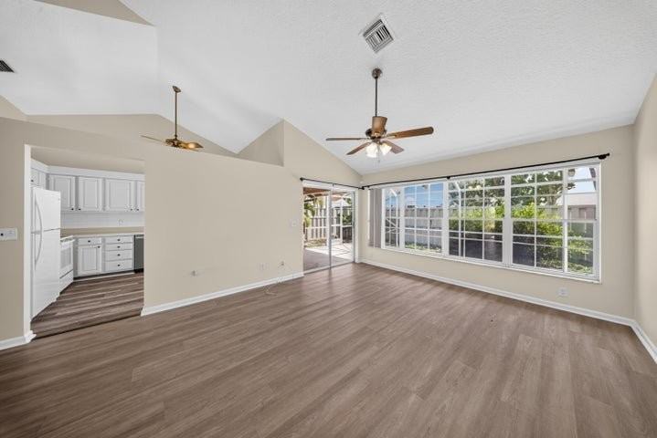 119 Adobe Cir - Photo 3 of 8
