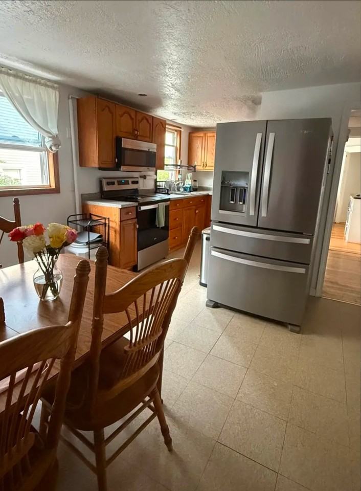 11 Union St - Photo 3 of 5