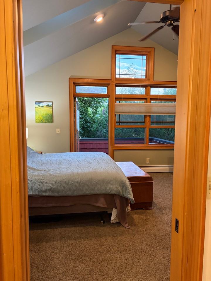 226 Benton Ave - Photo 4 of 38