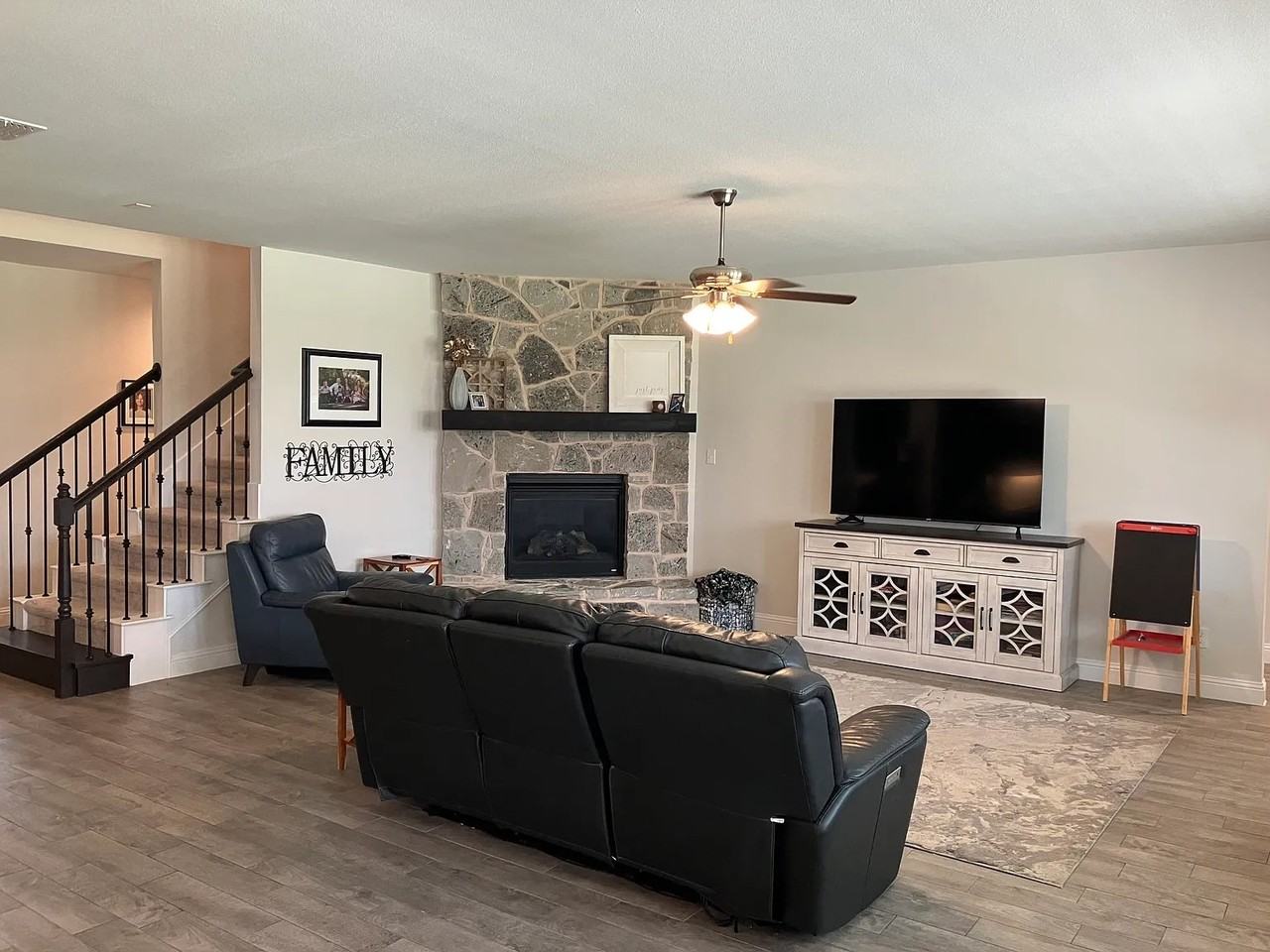 1223 Sagewood Dr - Photo 3 of 19
