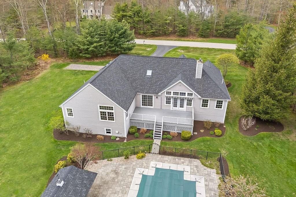 7 Landmark Rd - Photo 2 of 19