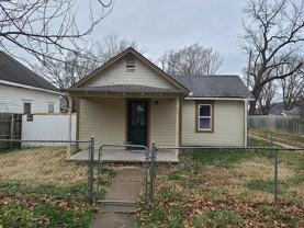 210 S 6th St - Photo 1 of 1