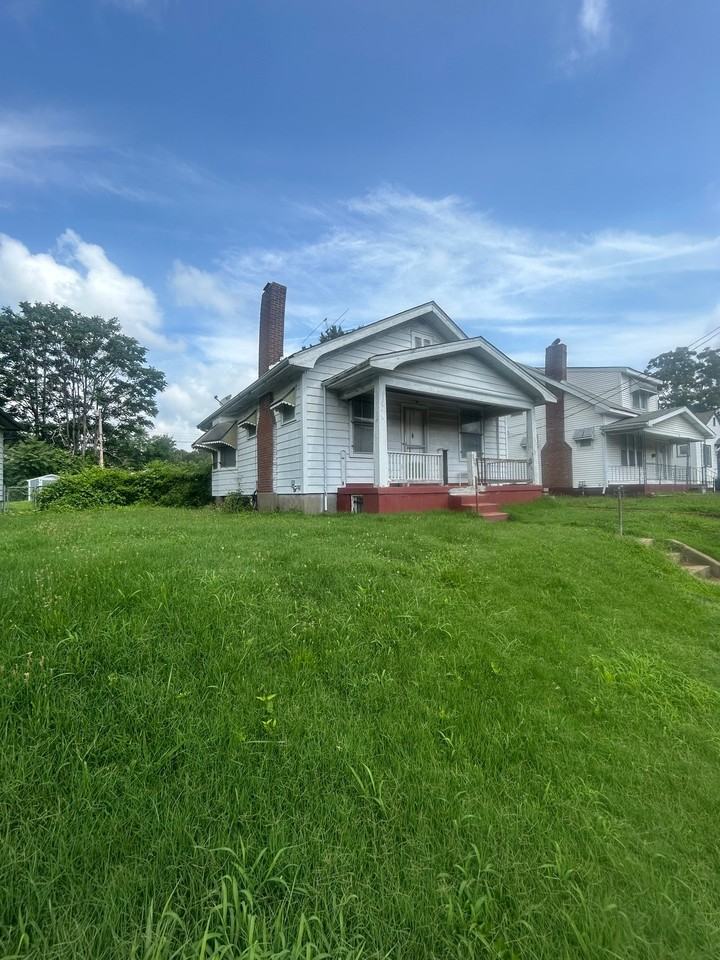 5319 Wilborn Dr - Photo 2 of 20
