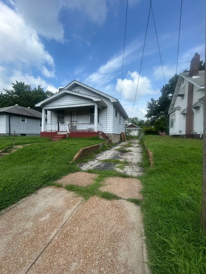 5319 Wilborn Dr - Photo 3 of 20