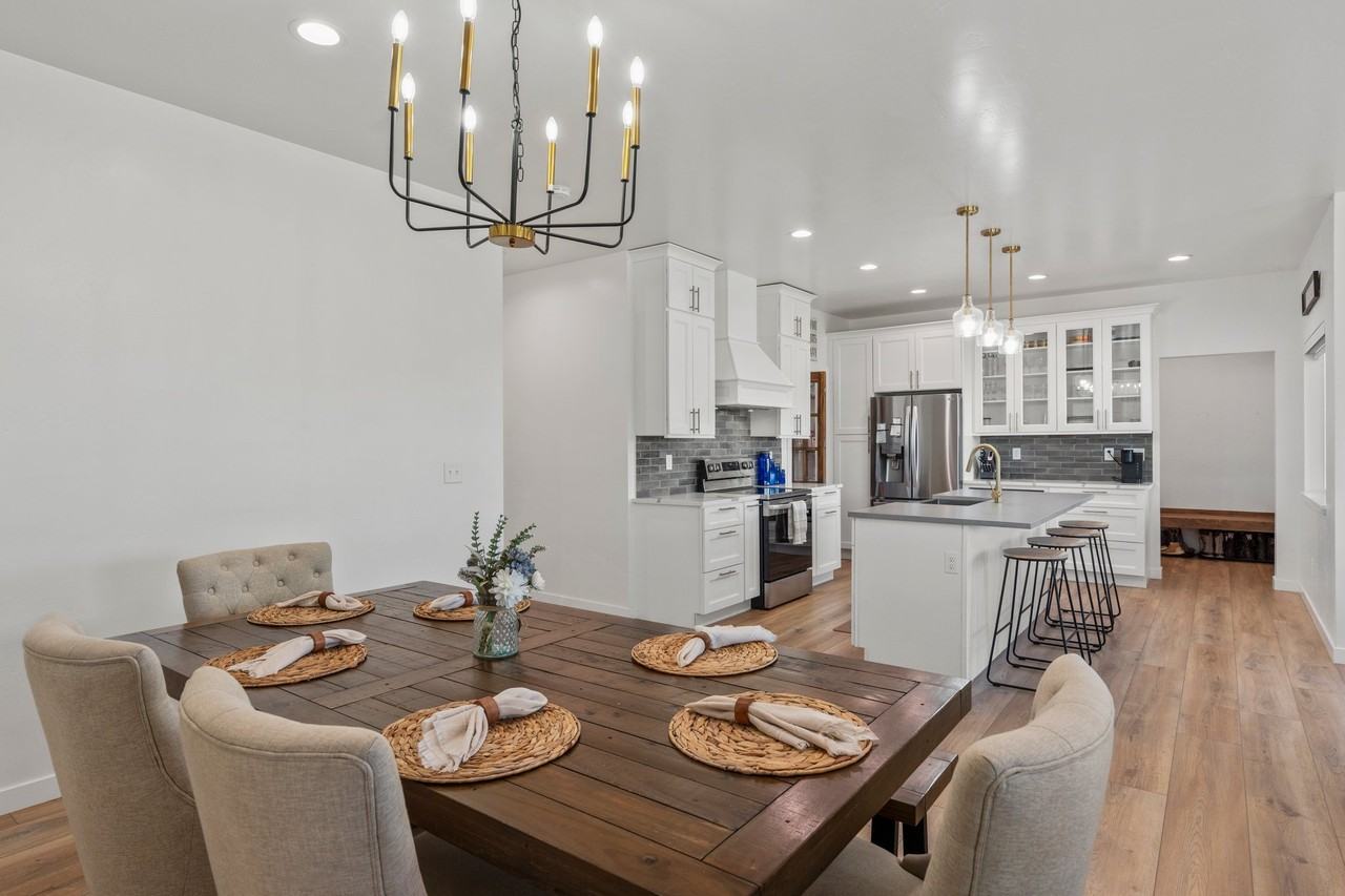 1517 Golf Course Ln - Photo 5 of 18