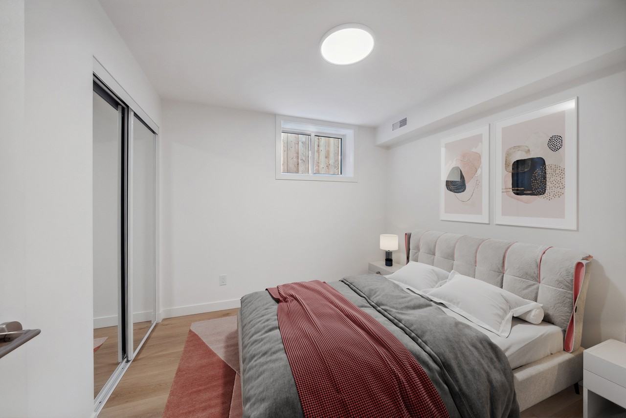 112 Walmer Road #6 - Photo 6 of 9