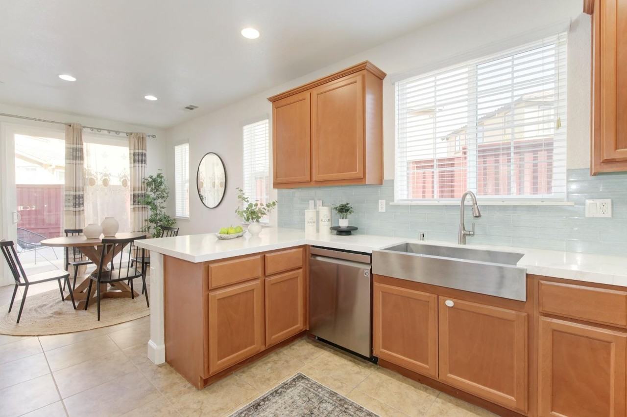 906 Blossom Rock Ln #NA - Photo 7 of 20