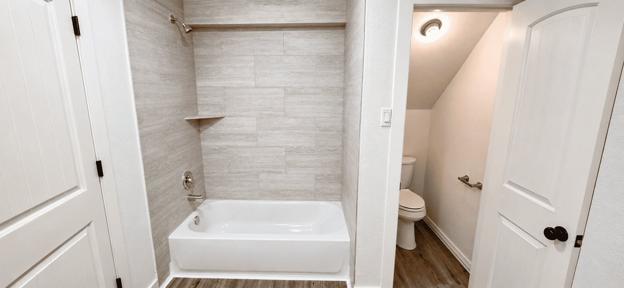 2102 Margaret St #B - Photo 7 of 20