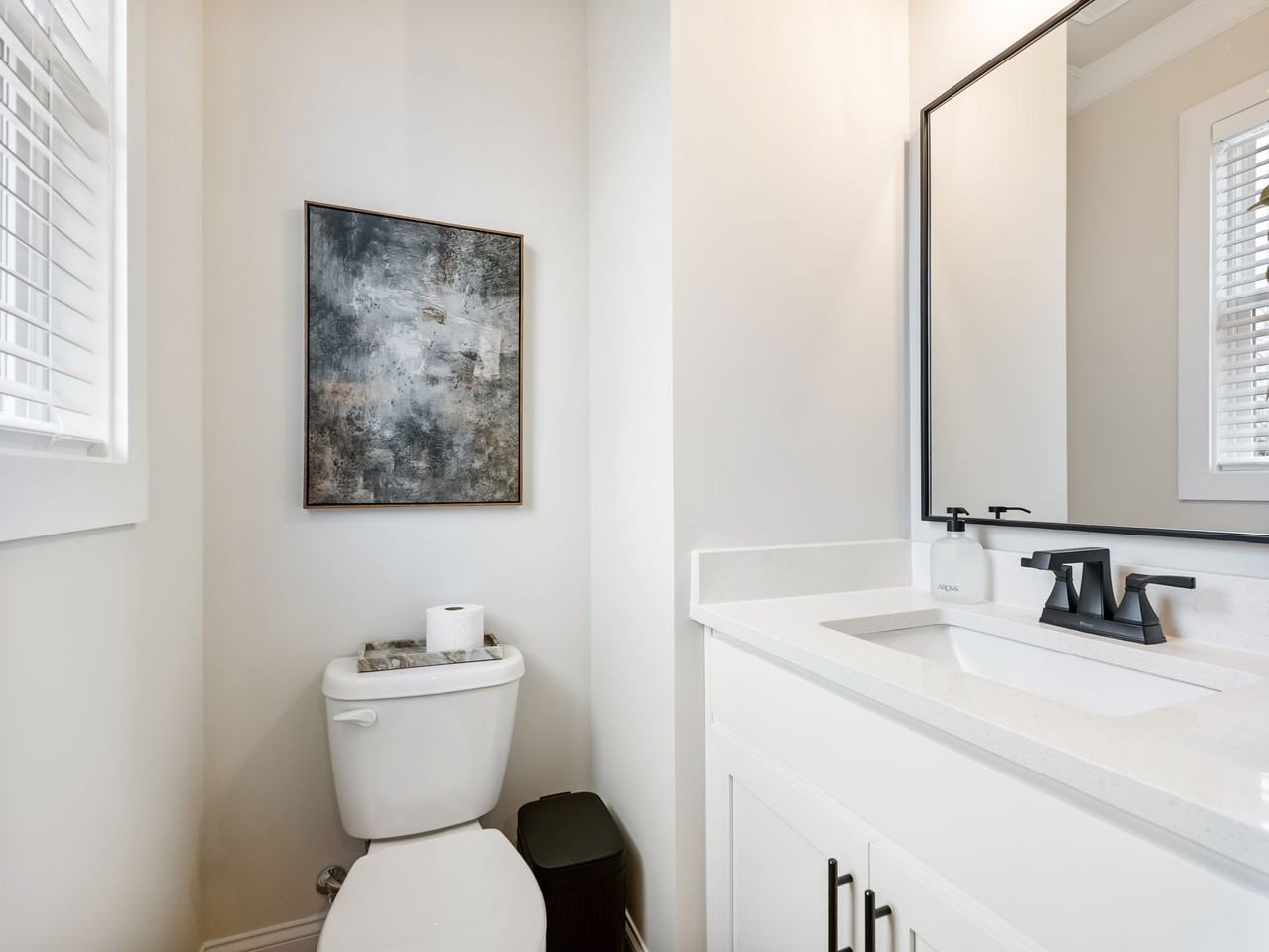 Grand Highlands Court - Photo 6 of 18