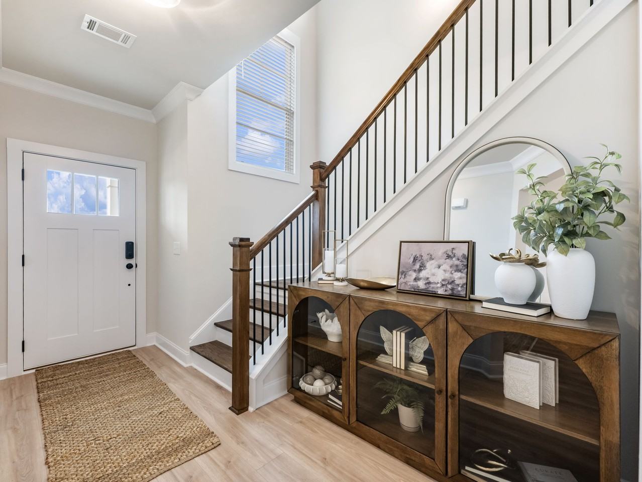 Grand Highlands Court - Photo 7 of 18