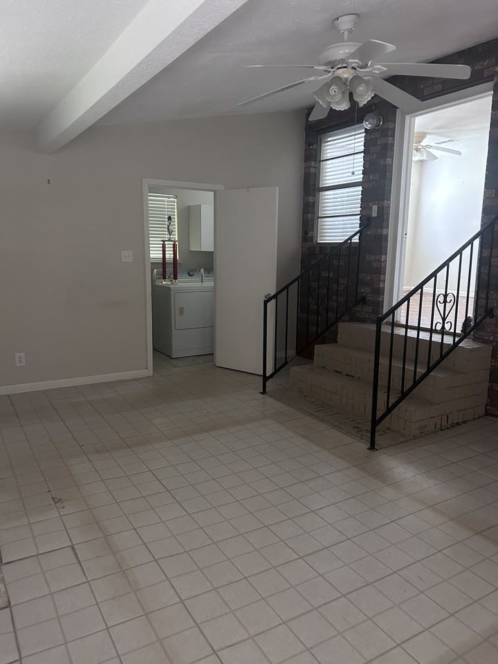322 Main St #NA - Photo 3 of 17