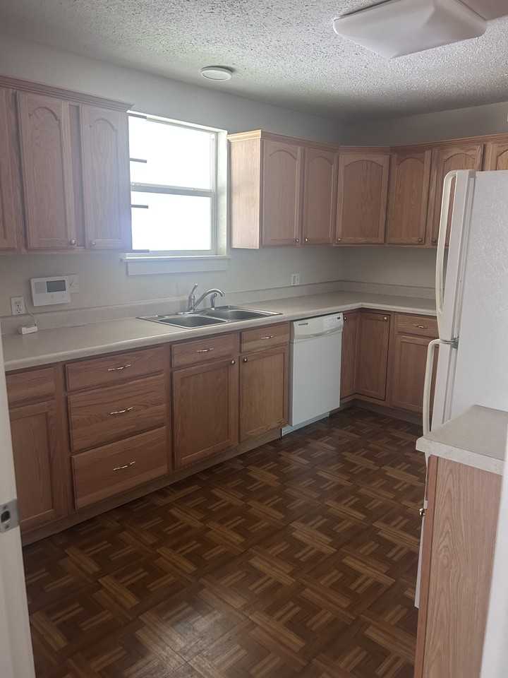 322 Main St #NA - Photo 7 of 17