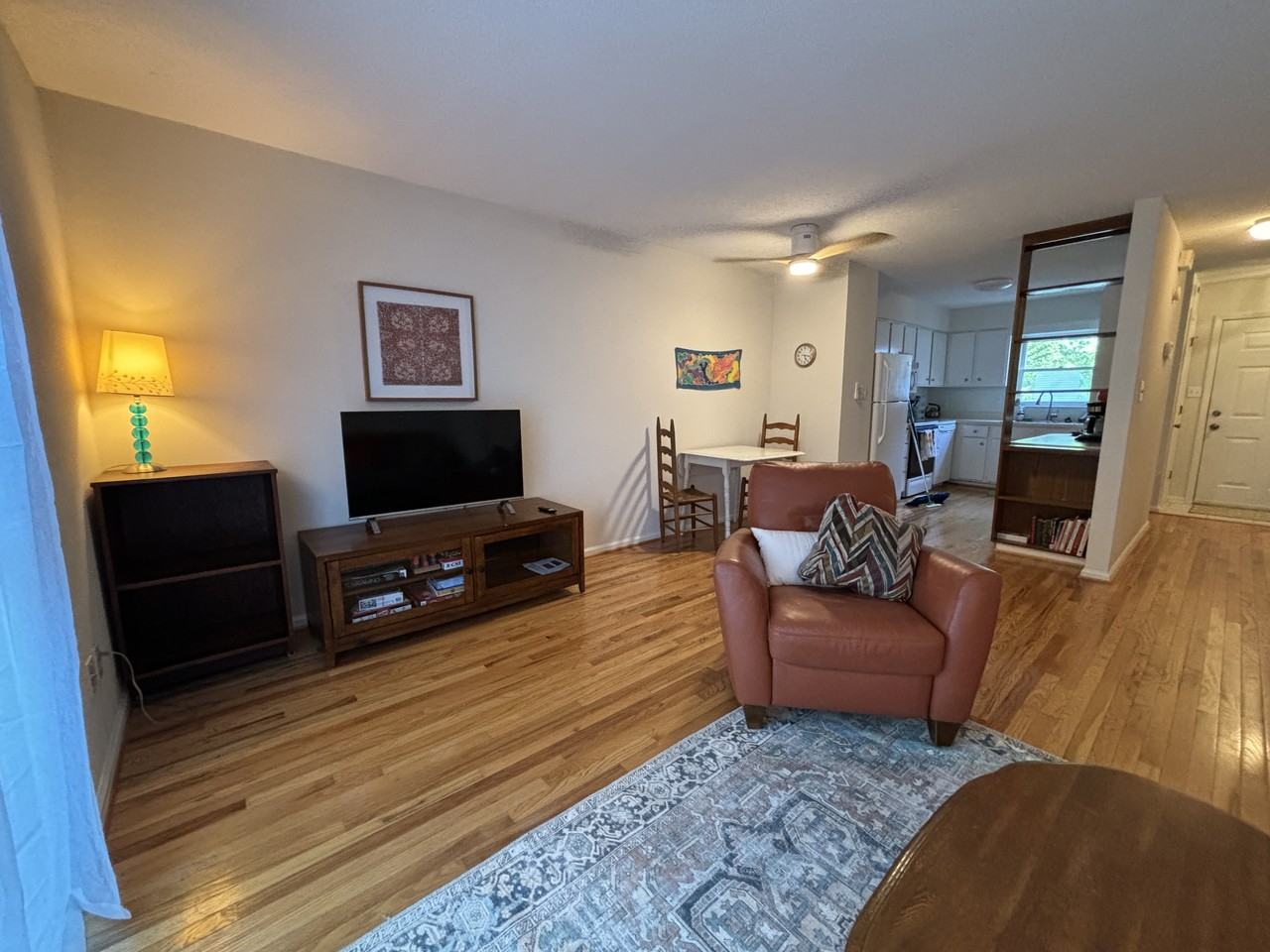 113 Weatherstone Dr #D - Photo 3 of 8