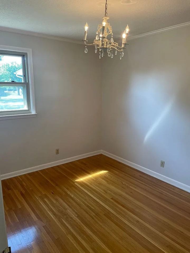 619 Lynnwood Way #NA - Photo 7 of 12