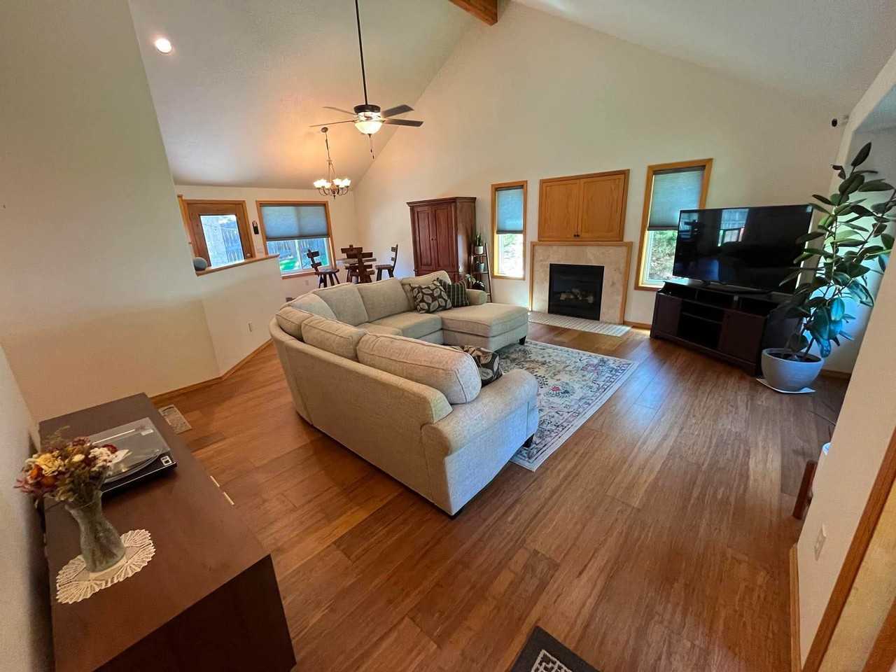 61222 Bighorn Ct #NA - Photo 3 of 10