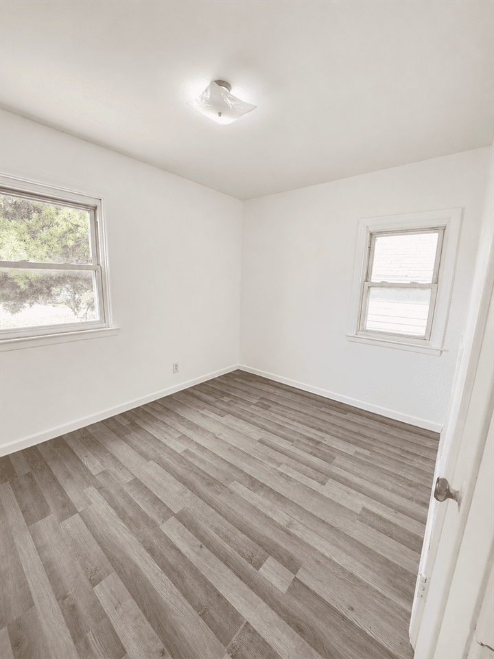 2302 Bender Ave #2302 - Photo 3 of 6