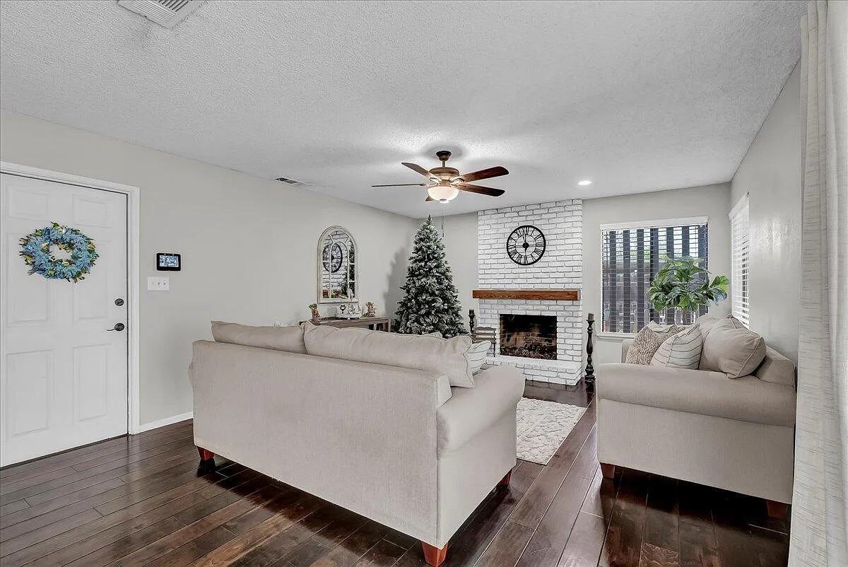 1828 E Seeger Ct #NA - Photo 6 of 10