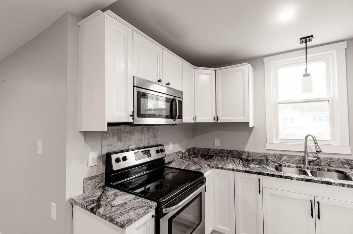 4391 Pleasant Ave #2 - Photo 4 of 9