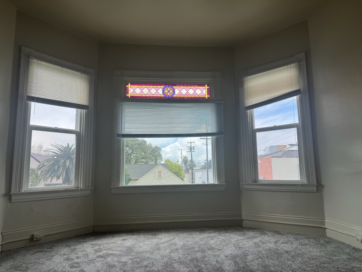 205 B St #A - Photo 2 of 9