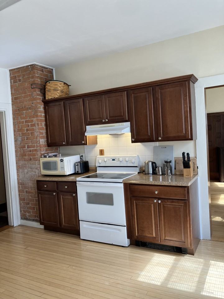 1820 Shultas Pl - Photo 7 of 15