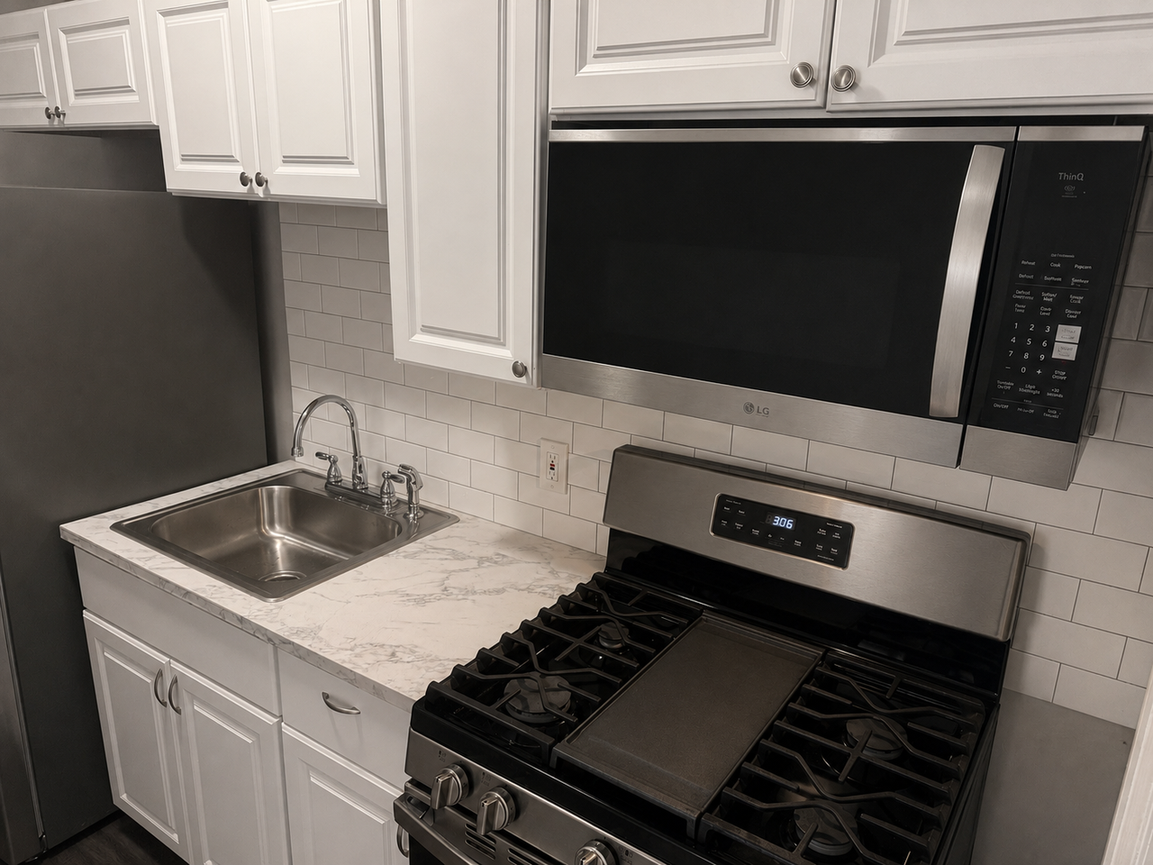 154 Hudson St #3 - Photo 3 of 19