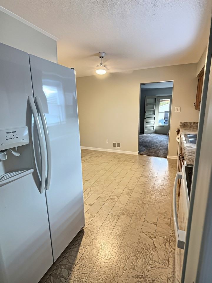 632 Northside Dr #NA - Photo 6 of 11