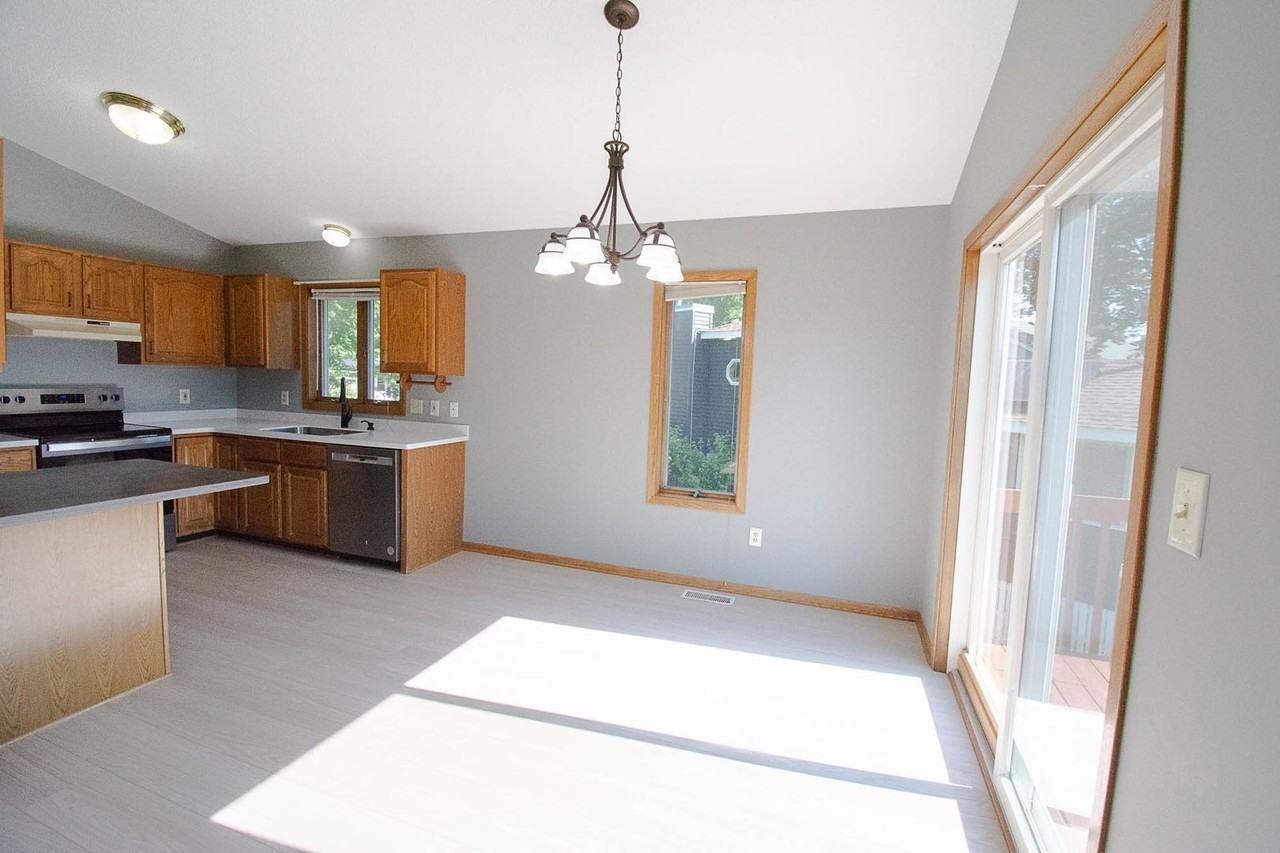 3536 Kelsey Ln Sw - Photo 4 of 29