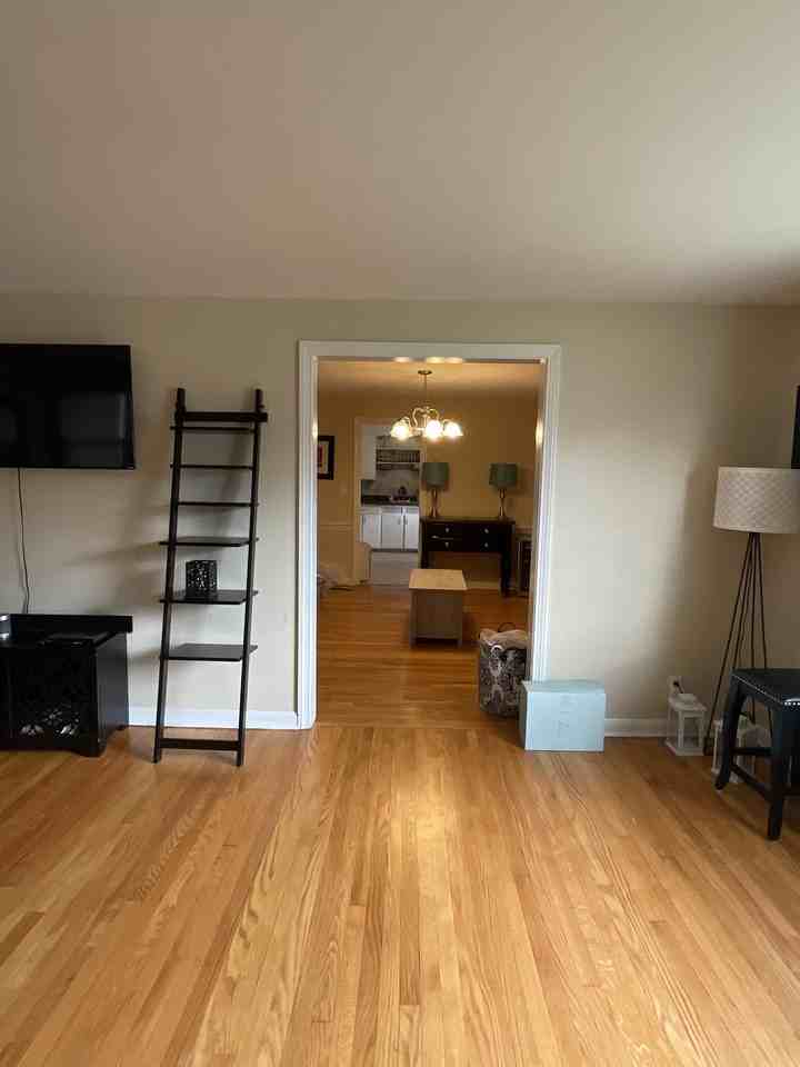 160 Whitman Ave #1stFL - Photo 6 of 14