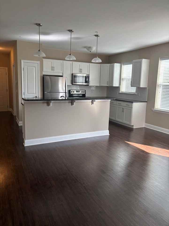 Birchwood Commons - Photo 7 of 13