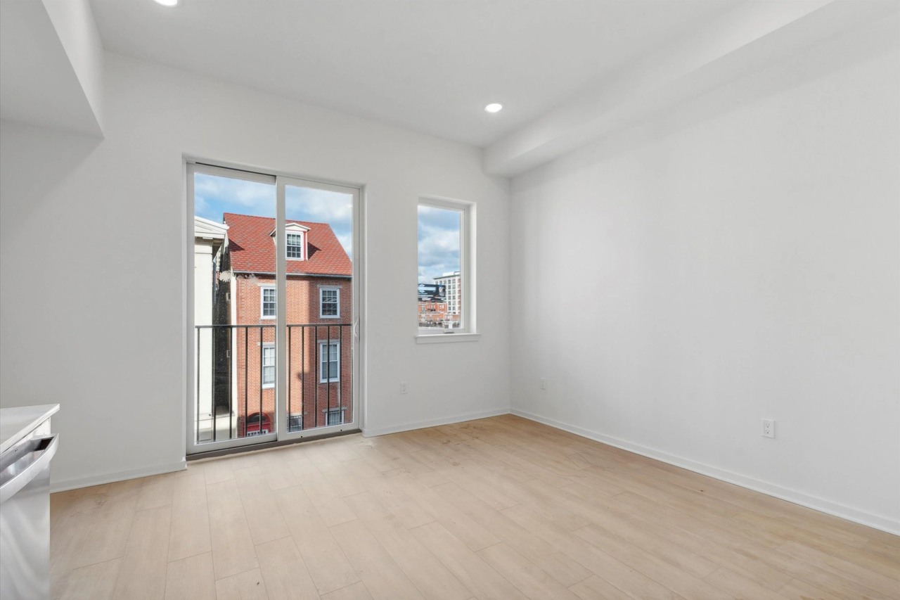 225 N 12th St - Photo 5 of 8