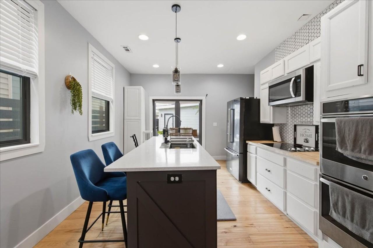 1605 English Ave - Photo 6 of 21