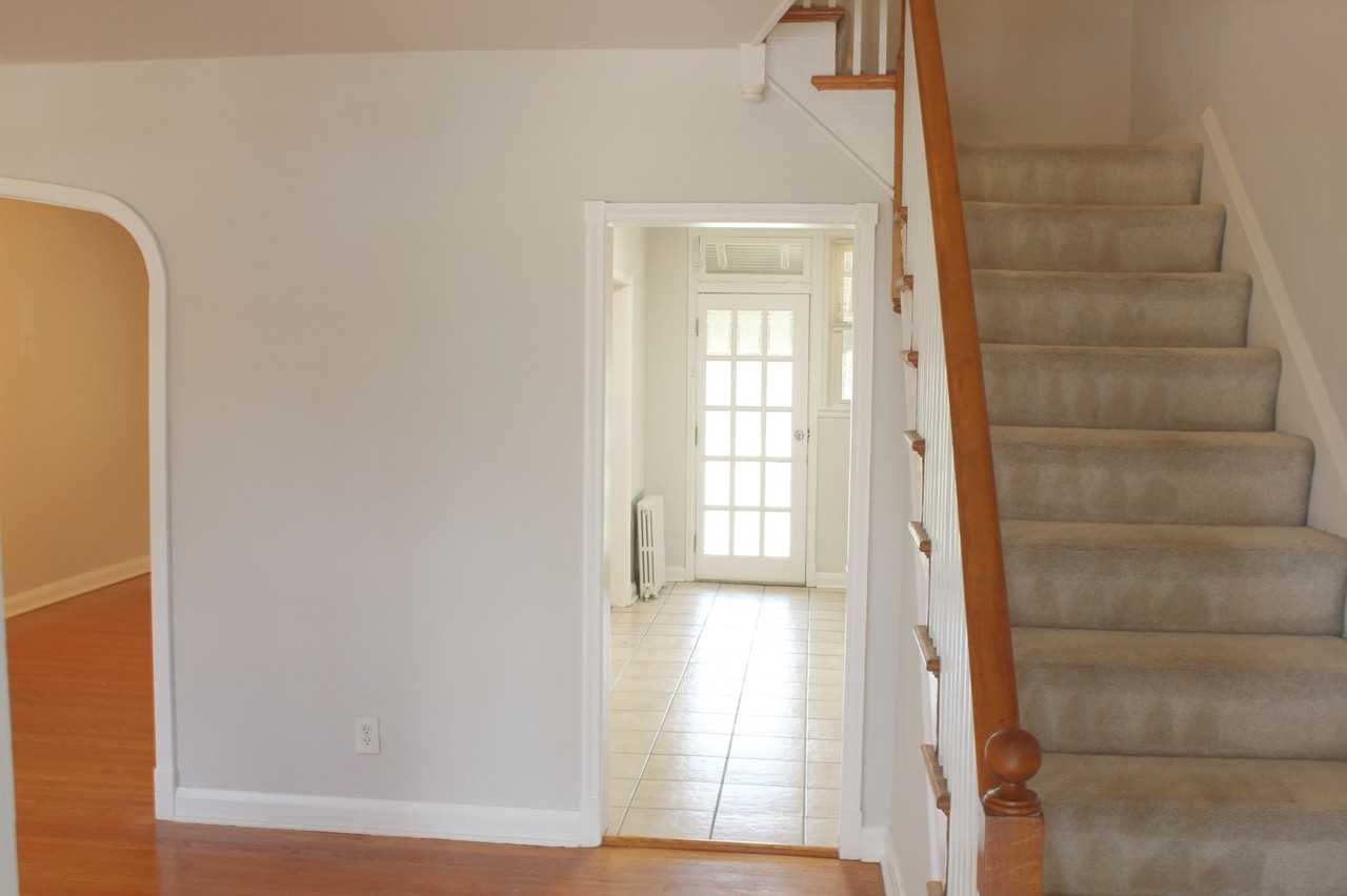 3515 Parklawn Ave - Photo 7 of 36