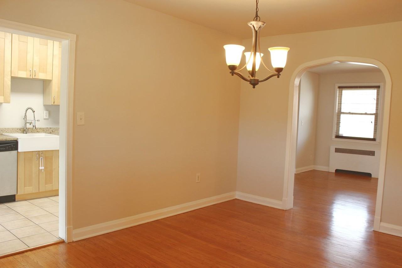 3515 Parklawn Ave - Photo 7 of 32