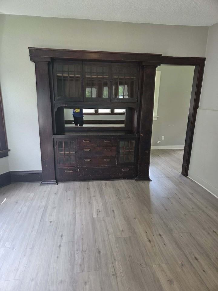 2627 Girard Ave N #0 - Photo 6 of 24