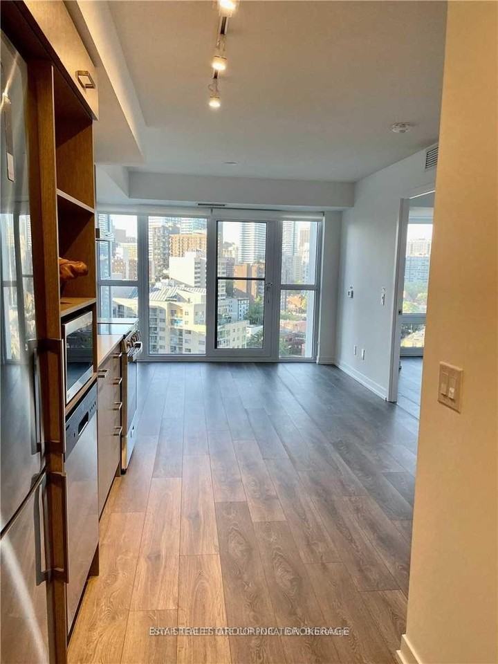 219 Dundas Street East - Photo 4