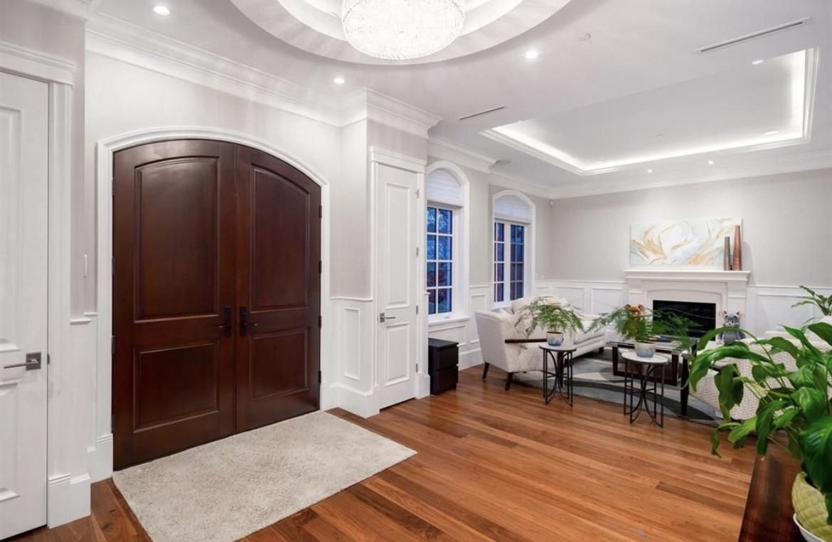 1332 West 51st Avenue - Photo 3 of 34