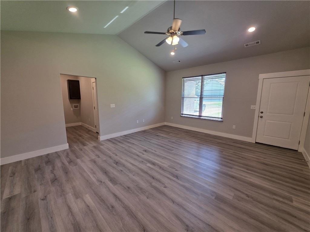 13 Lockhart Ln - Photo 3 of 17