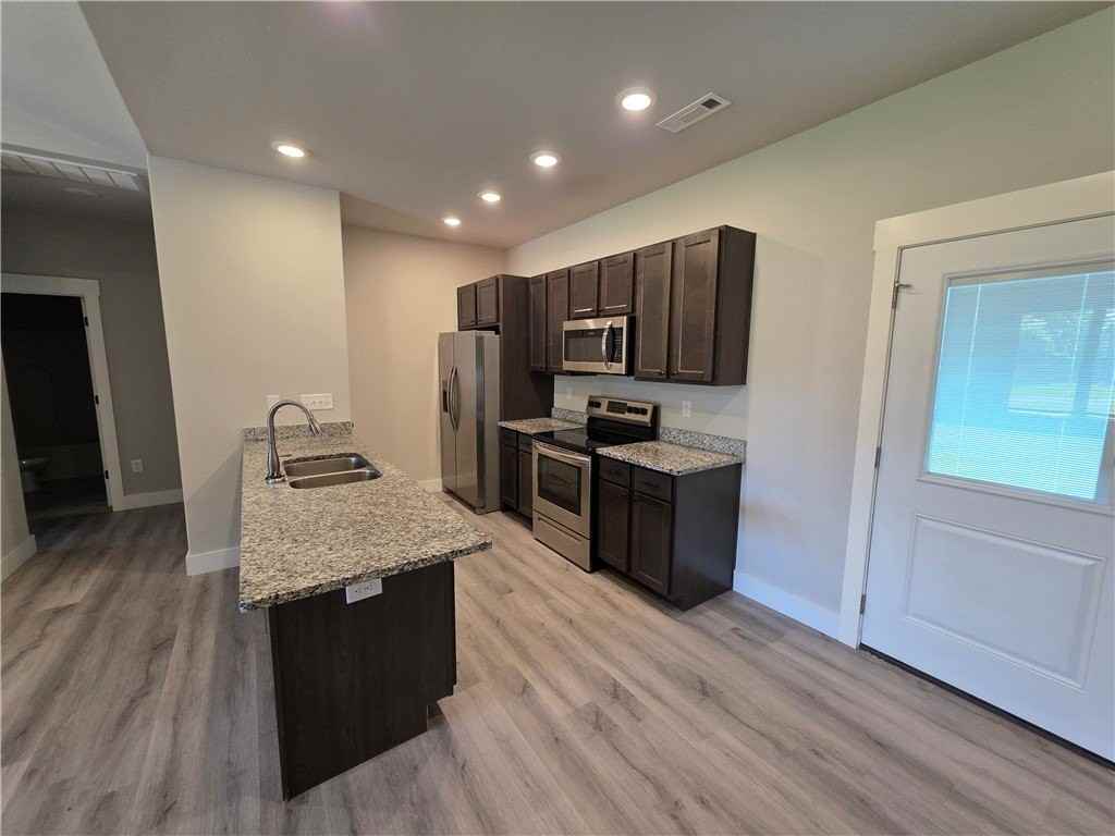 13 Lockhart Ln - Photo 4 of 17