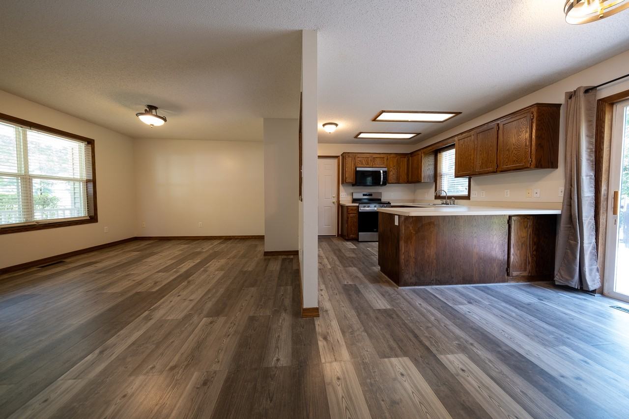 408 10th St #1 - Photo 2 of 31